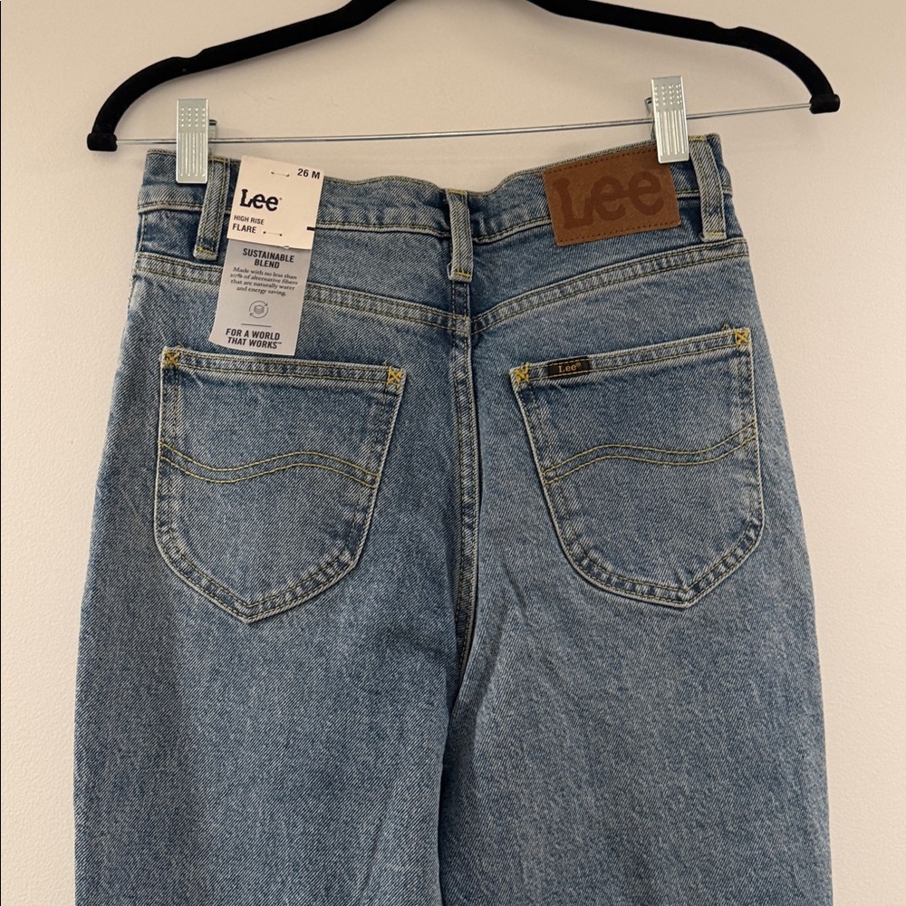 BNWT Lee Women's Denim High Rise Seamed Flare Jeans, Sz 26 M - Picture 6 of 10